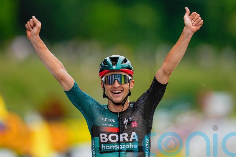 Jai Hindley wins Tour de France stage five to take yellow jersey