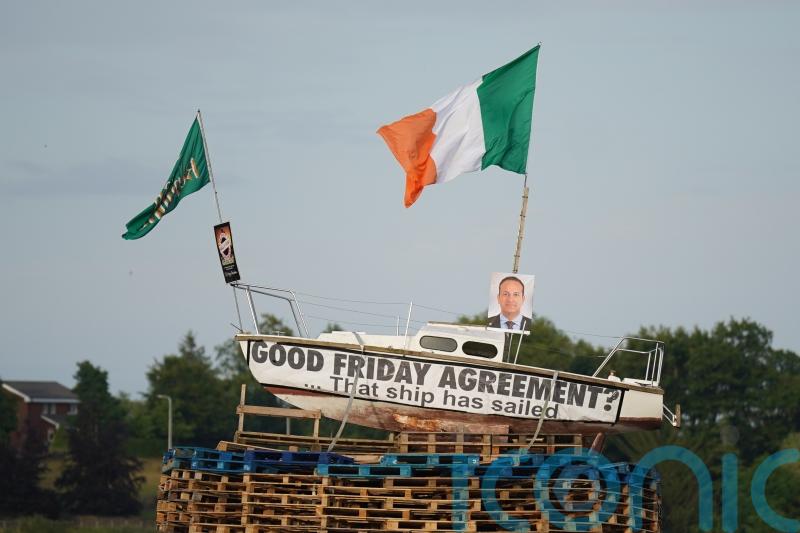 Placing of picture of Taoiseach on loyalist bonfire investigated by police