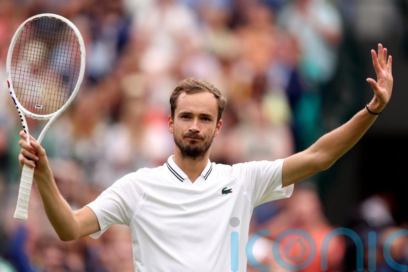 Daniil Medvedev stops Chris Eubanks run in five-set thriller