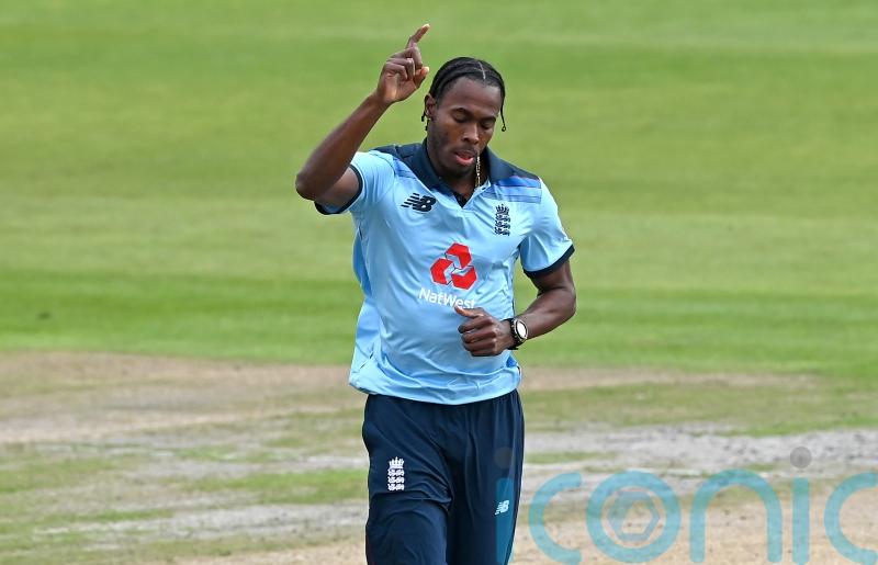 Sussex head coach Paul Farbrace says Jofra Archer is &lsquo;on course&rsquo; for World Cup