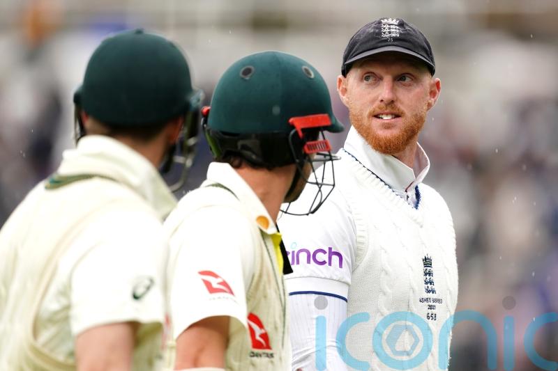 Ben Stokes drops Steve Smith as Australia edge towards target in Ashes finale
