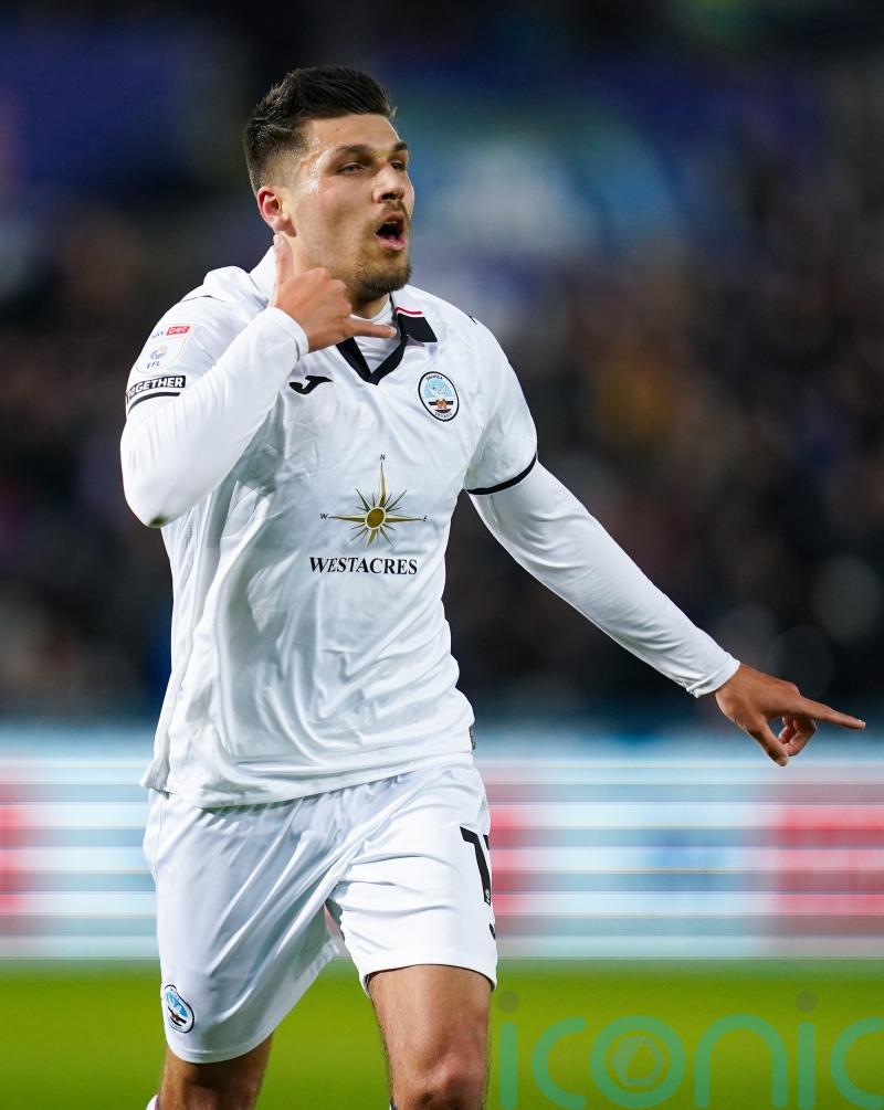 Joel Piroe at the double as Swansea ease through in Carabao Cup
