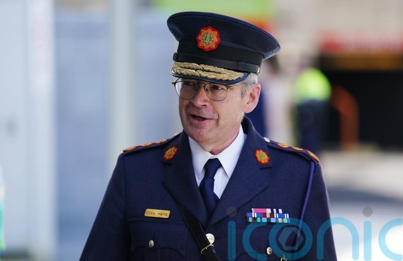 Harris &lsquo;determined&rsquo; to stay on as Garda Commissioner amid confidence vote