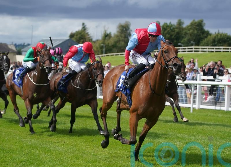 Moss Tucker sprints to it at the Curragh