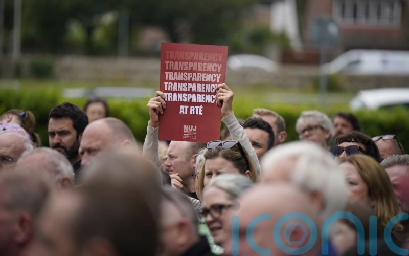 Simon Harris &lsquo;wont ask voters to spend more money on RTE without reform plan&rsquo;