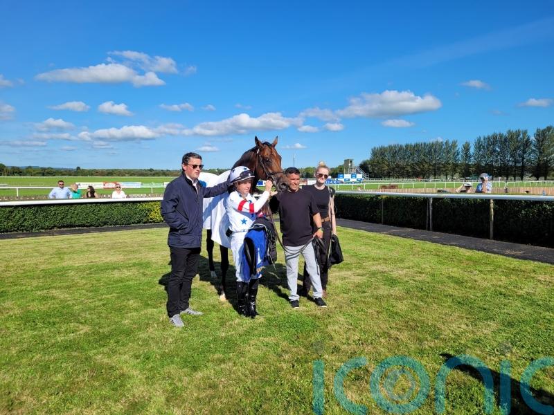 Twilight jets to Abergwaun triumph