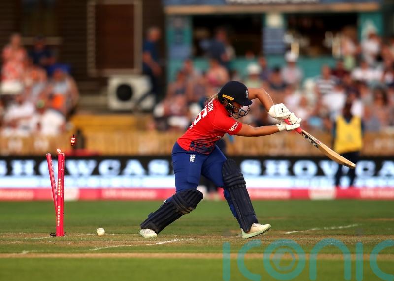 Sri Lanka dismiss England for 116 in T20 series decider in Derby