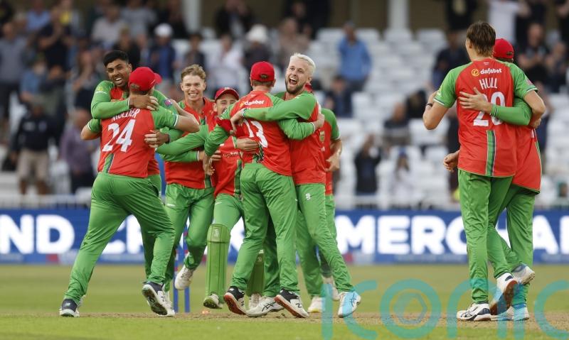 Harry Swindells century sees Leicestershire beat Hampshire in One-Day Cup final