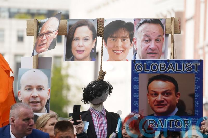 Protesters bring gallows to demonstration outside Leinster House