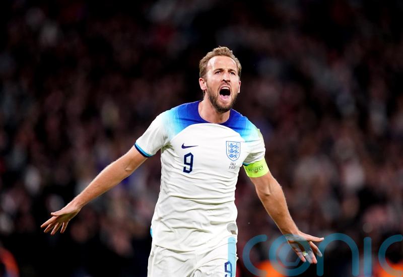 Harry Kane double helps England beat Italy to secure place at Euro 2024