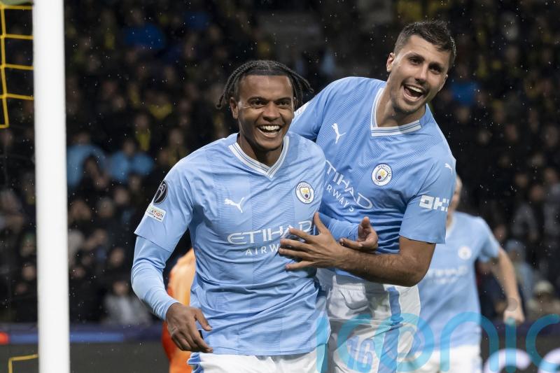 Manuel Akanji: Manchester City are ready to win the derby at Old Trafford