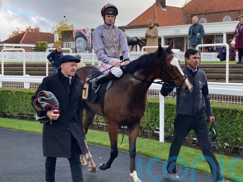 Orne claims Horris Hill success from the front