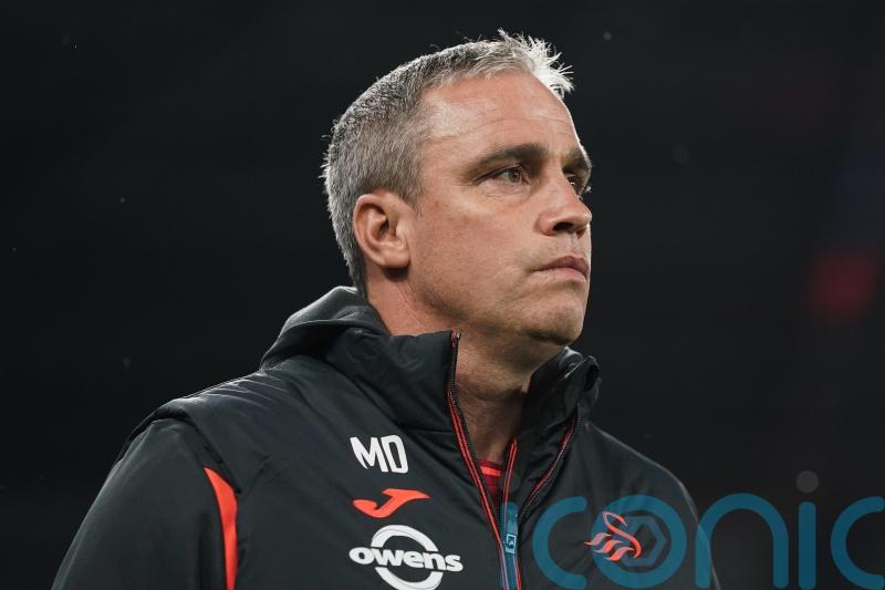 Michael Duff praises Swansea spirit as his 10 men earn point against Sunderland