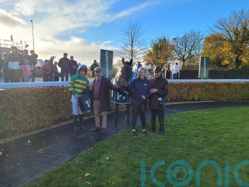 Sir Bob swoops late for Cork National glory