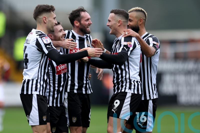 Notts County hold on to beat Bradford and end two-match losing run