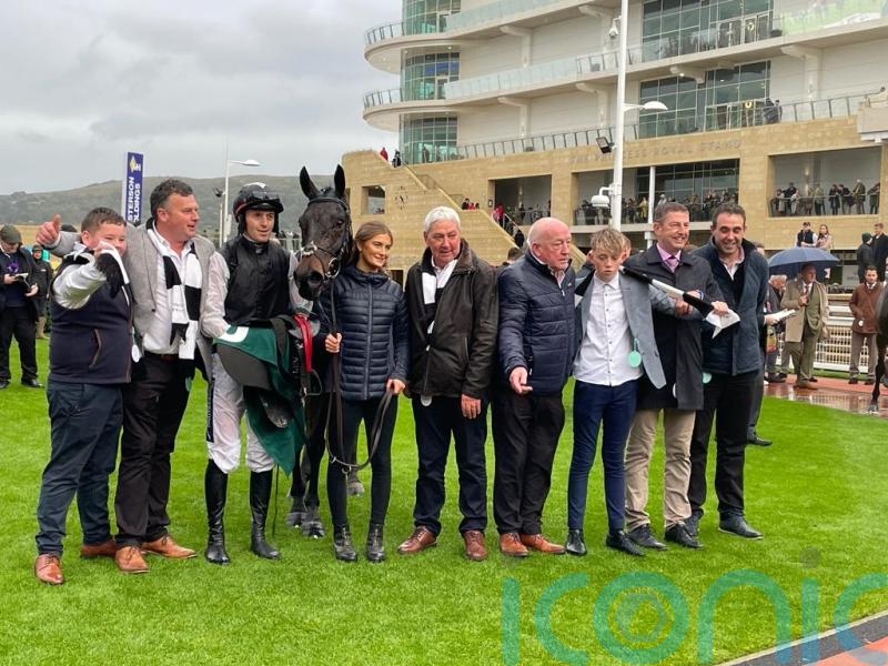 Flooring Porter booked for Florida Pearl duty on Saturday