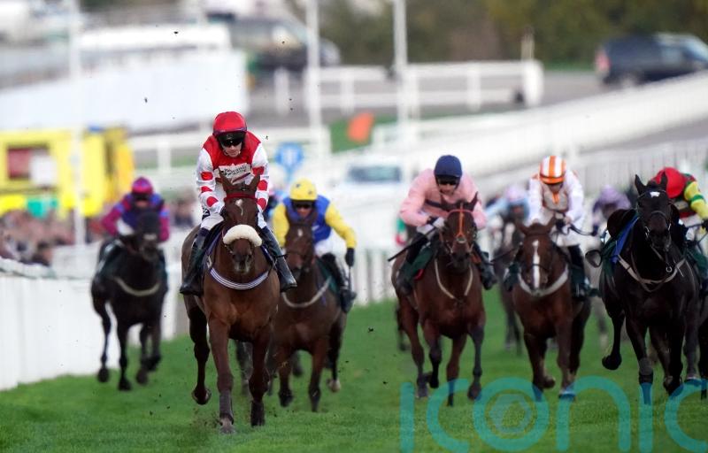 Derham delighted with Queens Gamble progress