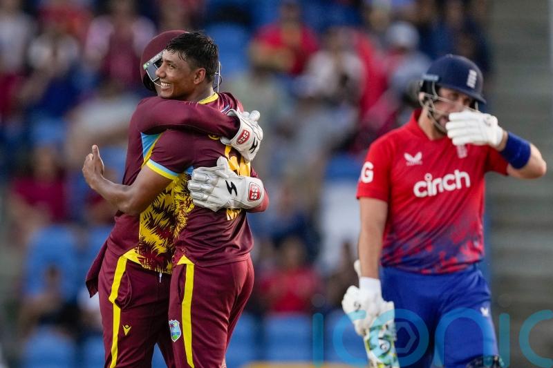 England bowled out for 132 by West Indies in T20I series decider