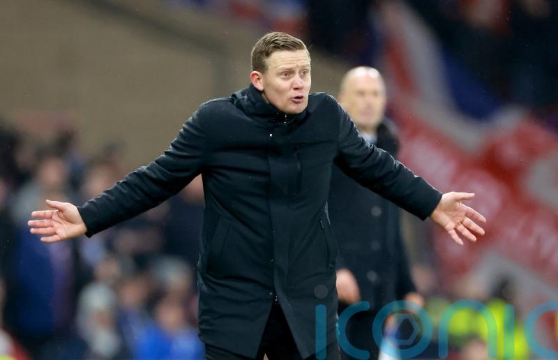 You can&rsquo;t serve that up &ndash; Barry Robson angry as Aberdeen fall to St Mirren