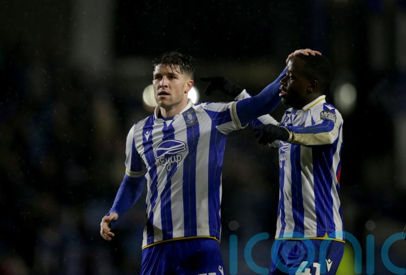 Sheffield Wednesday&rsquo;s upturn in form continues with victory over 10-man Hull