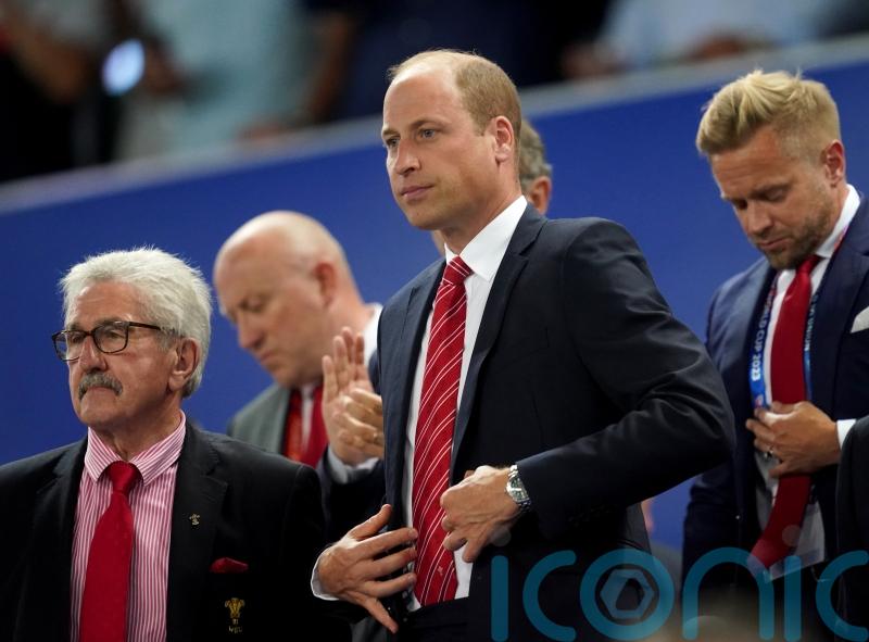 Prince of Wales leads tributes to former Lions full-back JPR Williams