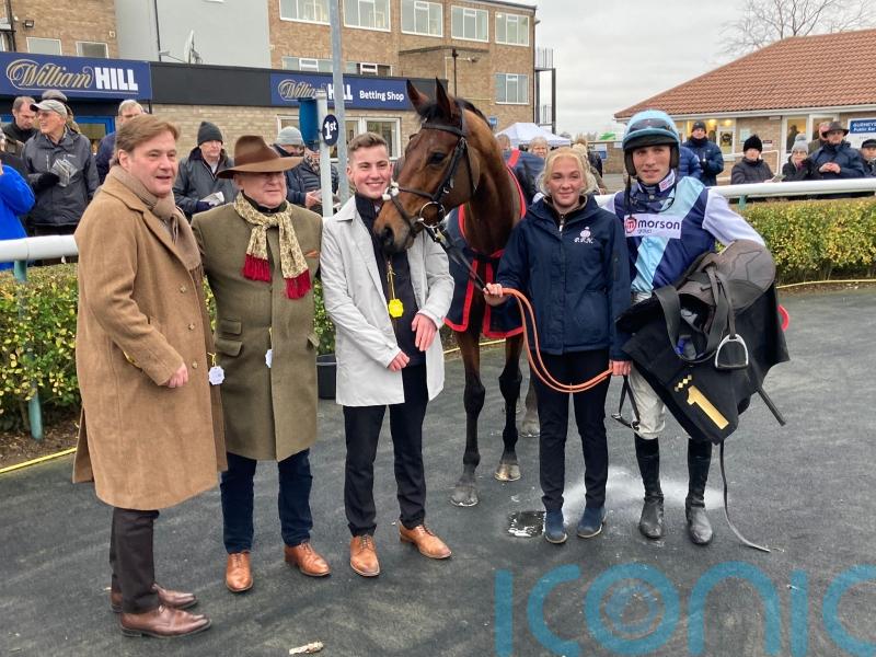 Kabral Du Mathan makes Huntingdon splash for Nicholls