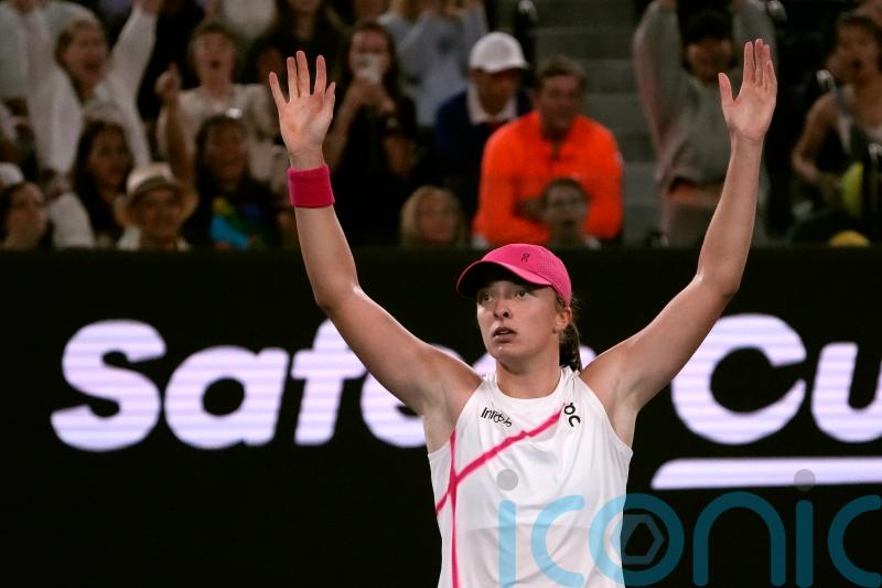 Iga Swiatek survives scare and Elena Rybakina loses longest Grand Slam tie-break