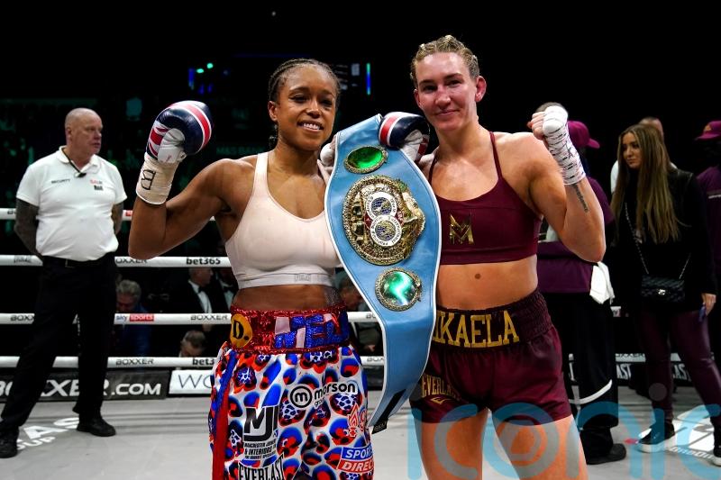 Natasha Jonas retains IBF title after split decision win over Mikaela Mayer