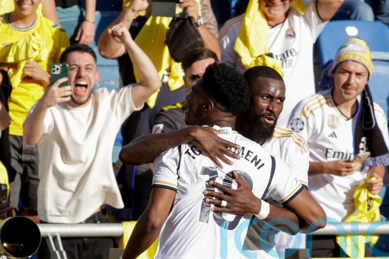 Real Madrid back on top of LaLiga as Barcelona lose further ground