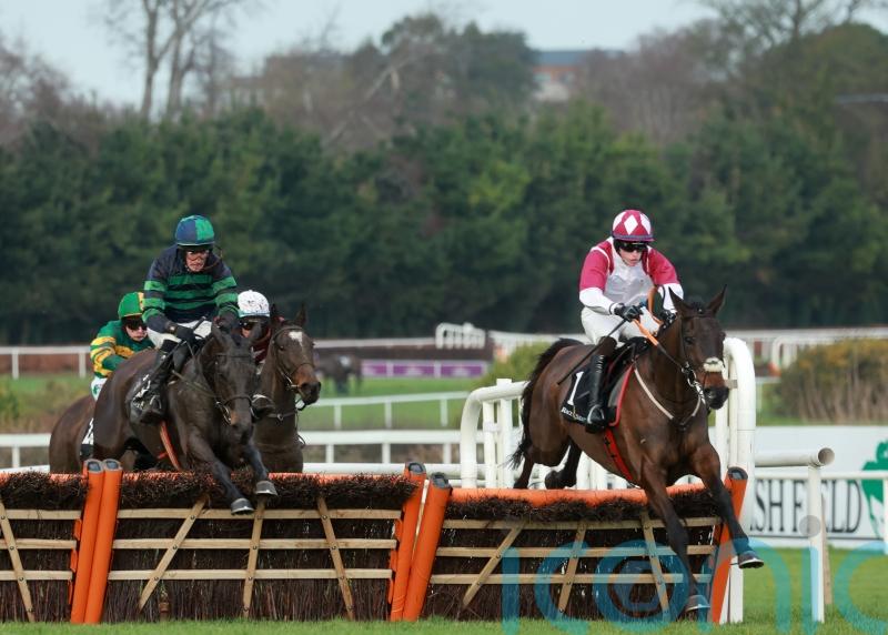 Maxxum returns to form to give Millar big win