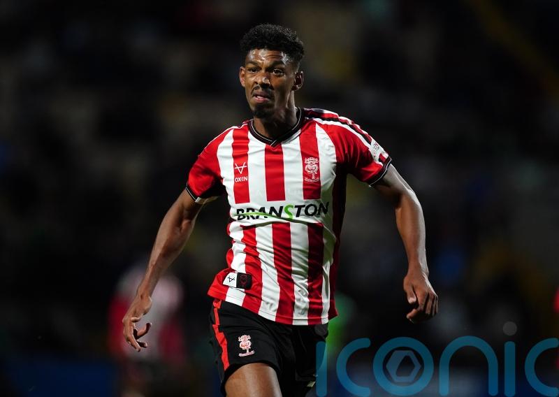 Charlton&rsquo;s winless run goes on as Lincoln leave The Valley with a point