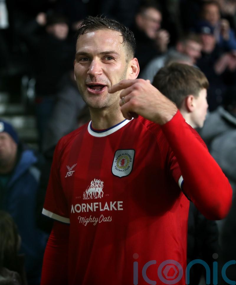 Crewe strengthen automatic promotion credentials by beating leaders Stockport