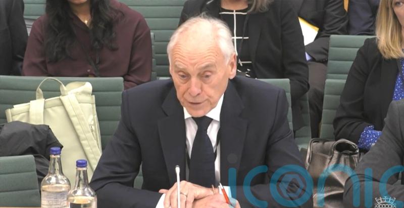 I have plenty going on &ndash; Colin Graves explains not apologising to Azeem Rafiq