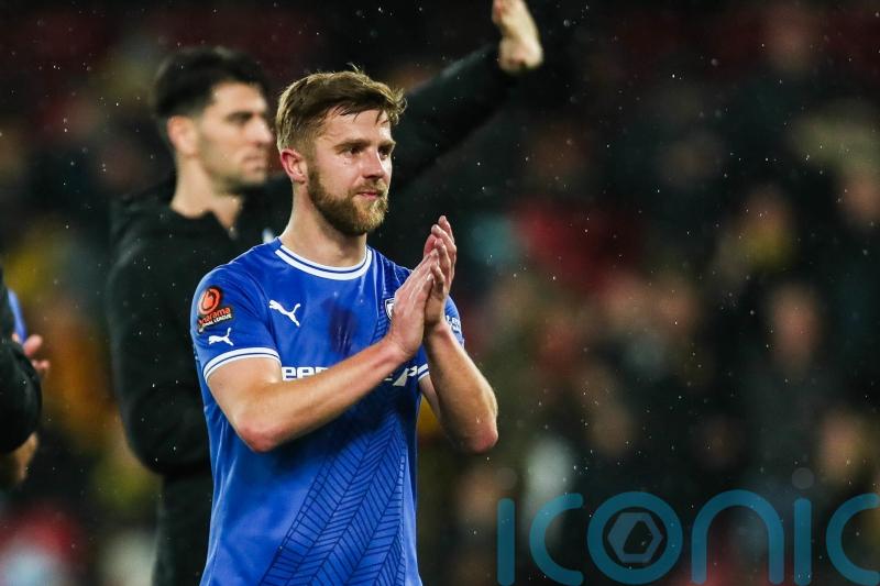 Will Grigg on target as Chesterfield beat Barnet to pull 23 points clear at top