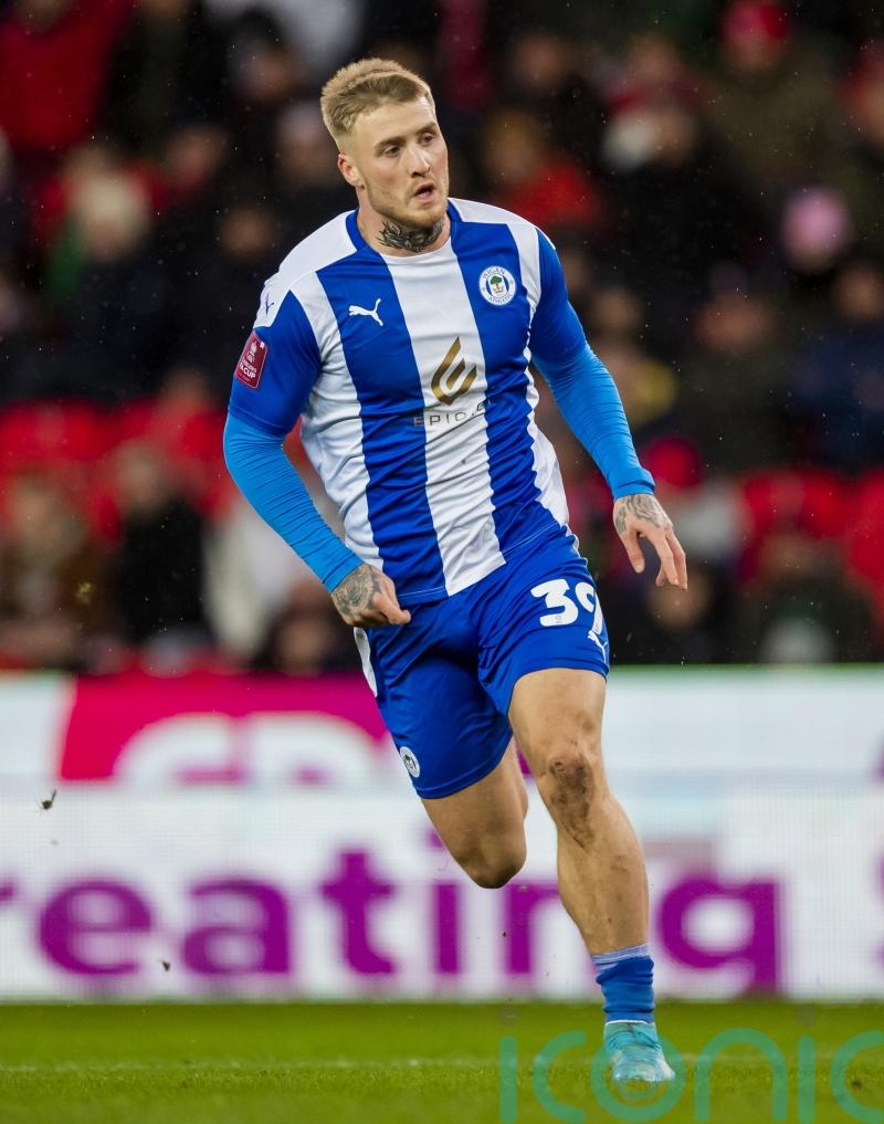 Bolton suffer setback as Stephen Humphrys and Wigan complete double