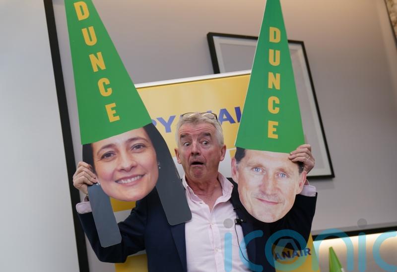 Ryanair boss labels Irish ministers &lsquo;dunces&rsquo; over Dublin Airport passenger cap
