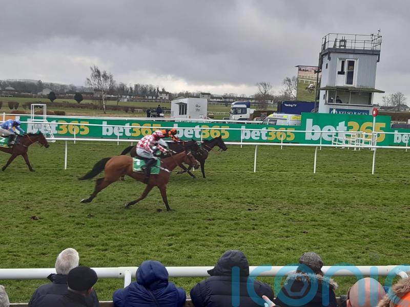Personal Ambition holds off Jango Baie for Grade Two success at Kelso