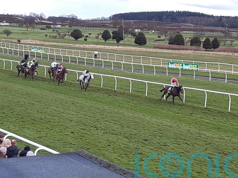 Cracking result for Ewan Whillans in Morebattle Hurdle