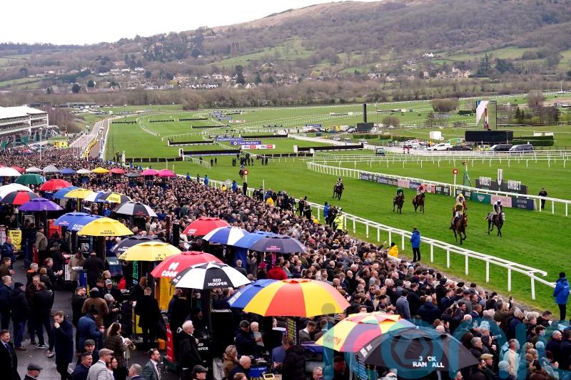 Cross-Country Chase abandoned at Cheltenham
