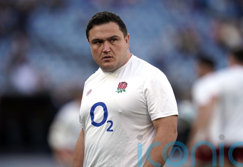 Jamie George assists with England training during Guinness Women&rsquo;s Six Nations