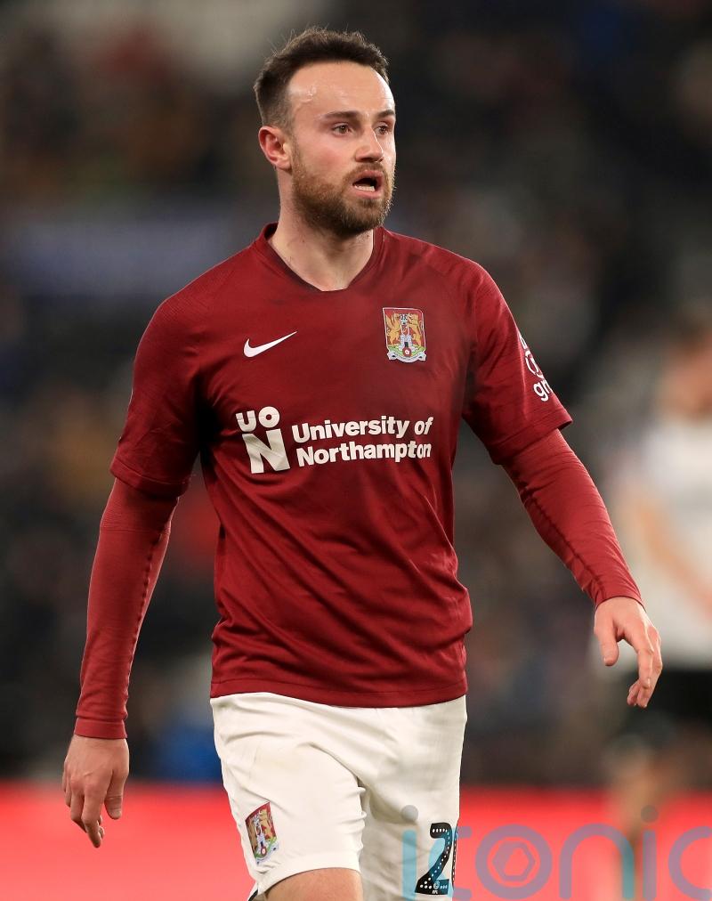 Matty Warburton rescues point for Solihull from draw with Barnet