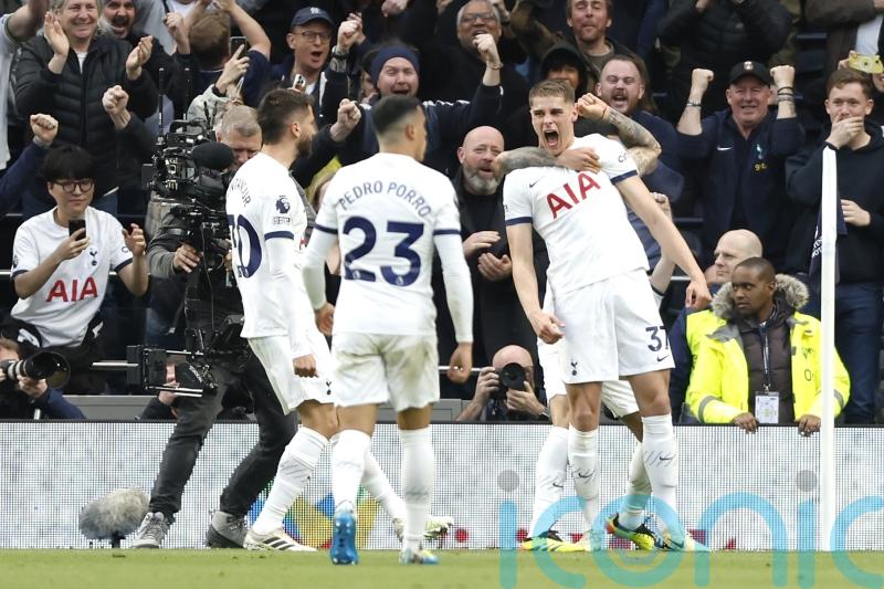 Tottenham move into the top four with victory over struggling Forest