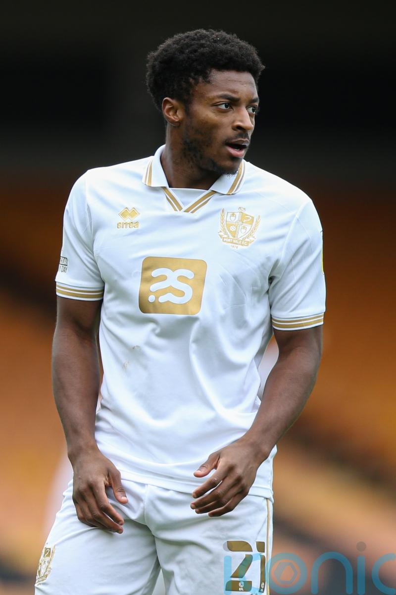 Devante Rodney nets late winner for Rochdale at Southend