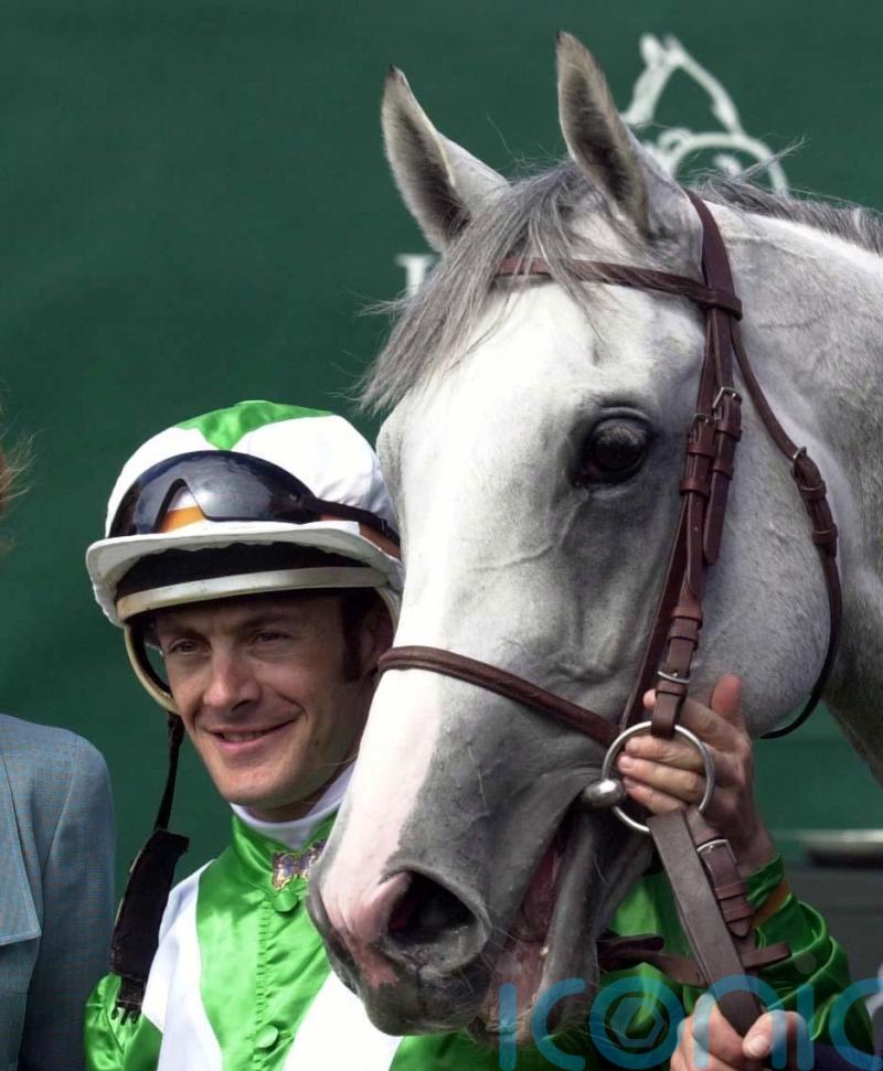 Peslier grateful for public support on farewell appearance