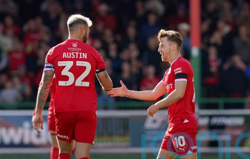 Charlie Austin bags brace as Swindon and Morecambe share six-goal thriller