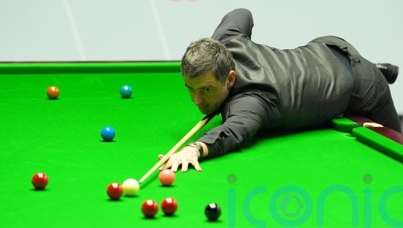 Ronnie O&rsquo;Sullivan leads Ryan Day as Stephen Maguire reaches Crucible quarters