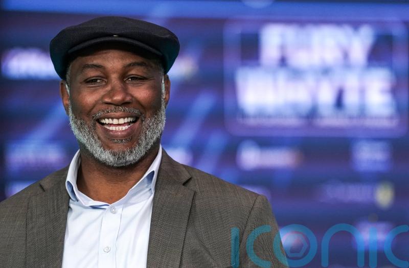 Lennox Lewis happy to pass on undisputed champion mantle to Fury-Usyk winner