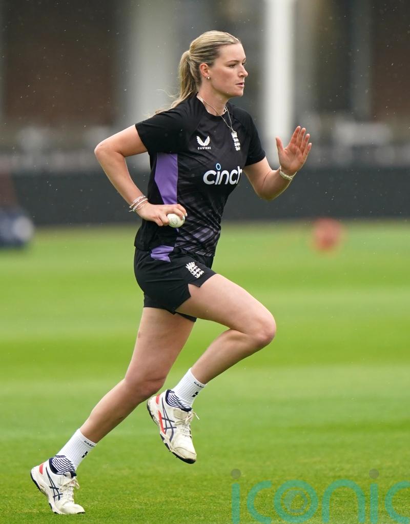Lauren Bell puts England first as leader of bowling attack
