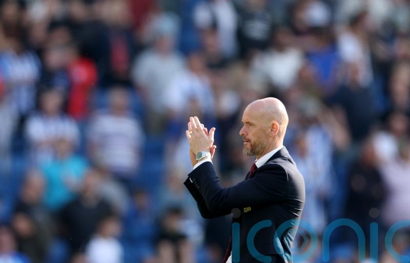 We have to do everything to give fans a trophy &ndash; Erik ten Hag