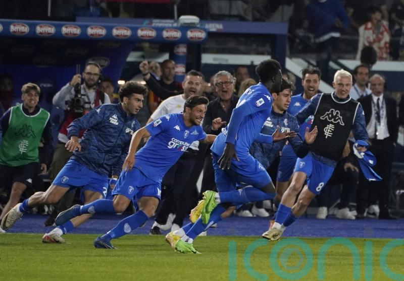 M&rsquo;Baye Niang scores dramatic winner against Roma to save Empoli from relegation